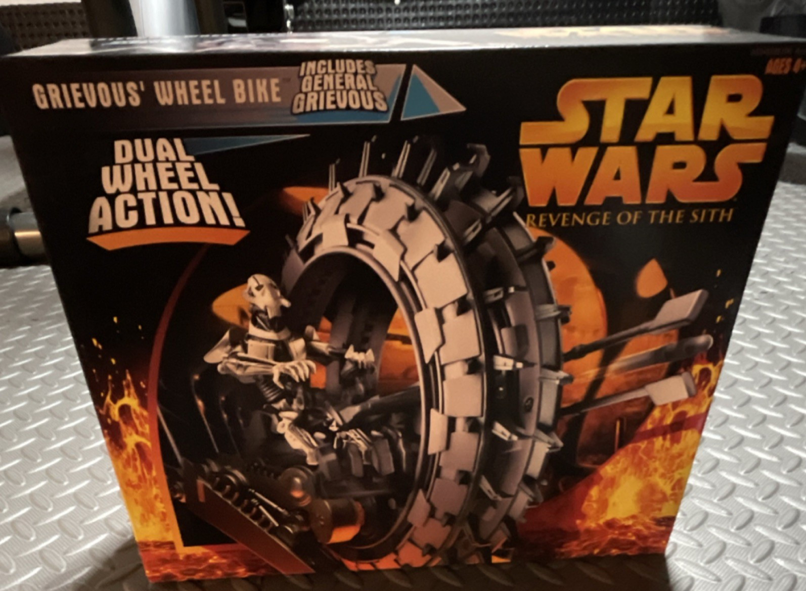 Hasbro Star Wars Revenge of the Sith Grievous' Wheel Bike w