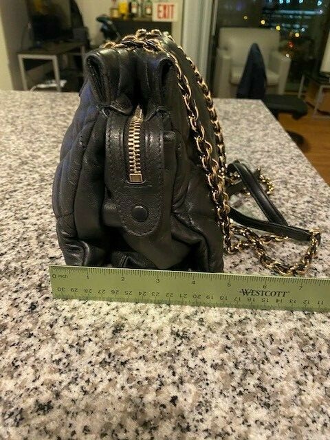SALVATORE FERRAGAMO ハレエ リホン ティテル 01K583785487 001 Black Salvatore Ferragamo Ginette Chain Shoulder Bag Quilted
