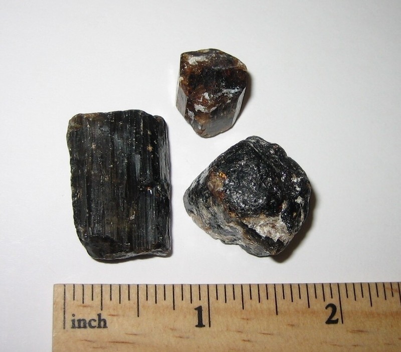 3 SMALL NATURAL 0.45"- 1" DRAVITE BROWN TOURMALINE CRYSTALS INDIA ~ 28g *4 (GG)
