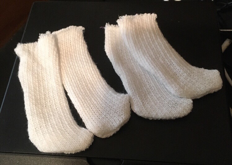 Fits 8-14 "doll 2 Pair Lot WHITE STRETCH DOLL SOCKS RIBBED.Leggings 🌺