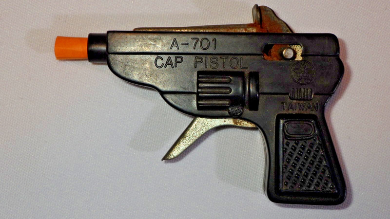 Vintage 1970s Taiwan F-701 Black Plastic Cap Pistol Gun Toy