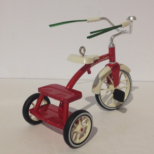 2008 Hallmark LITTLE RED TRICYCLE Bike Toys Ornament Christmas Toy - Picture 7 of 7