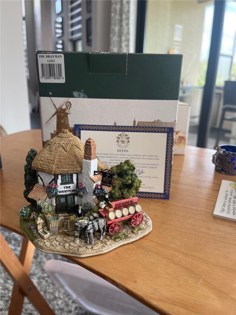 リリパットレーン　THE DALESMAN Lilliput Lane - The Drayman