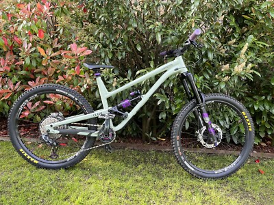 Commencal Clash Essential 27,5 L / XL Fox Performance, Sram Axs, Magura MT7 2022