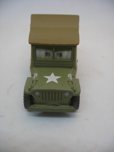 Mattel Disney Pixar Voiture CARS 2 Die Cast Metal 1/55 Sergent SARGE Jeep - Foto 2 di 5