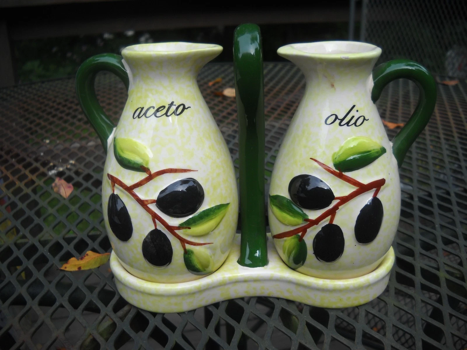 Oil & Vinegar Set With Handled Serving Tray