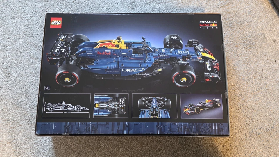 LEGO Technic 42206 Oracle Red Bull Racing RB20 F1 Car, photo 2 of 5