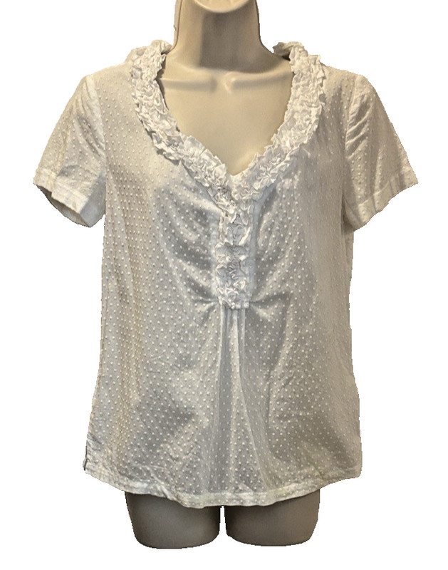 Vintage Talbots 4 s/s dotted Swiss Top 26-108-1
