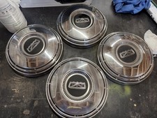 1968-1970 Ford Crest Caps 10.5 Variant F100 Or Bronco Set Of 4