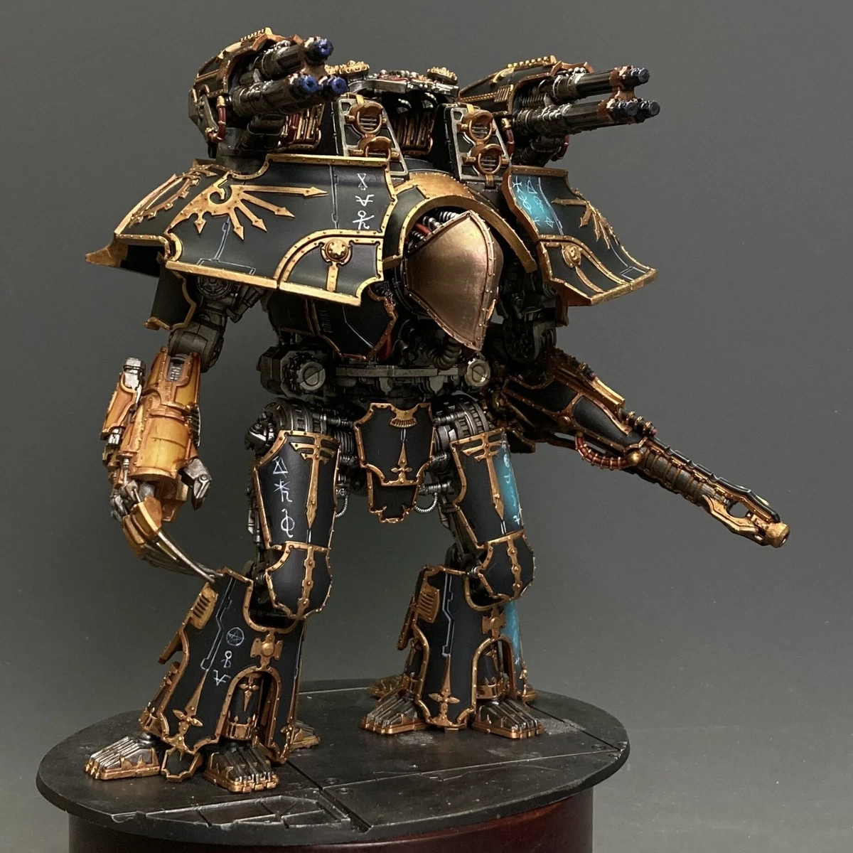 Preços baixos em Miniatura de Warhammer 40K Único Games Workshop