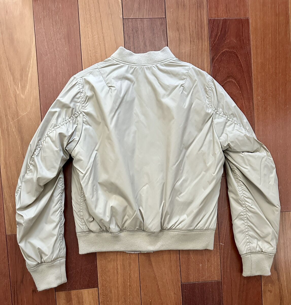 s-l1200.jpg s-l1200.jpg