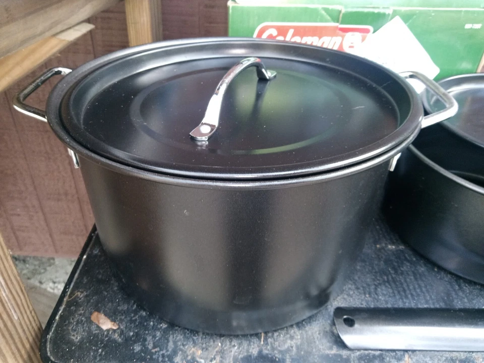 Coleman 6 Piece Cookset Non Stick Camping Pots Frying Pan Cook Set - Image 3 of 4