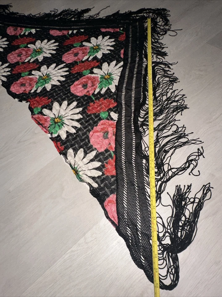 Chal envolvente Rainbow Daisy negro TRIÁNGULO VINTAGE con flecos hecho en Italia RAYON Foto 4 de 4