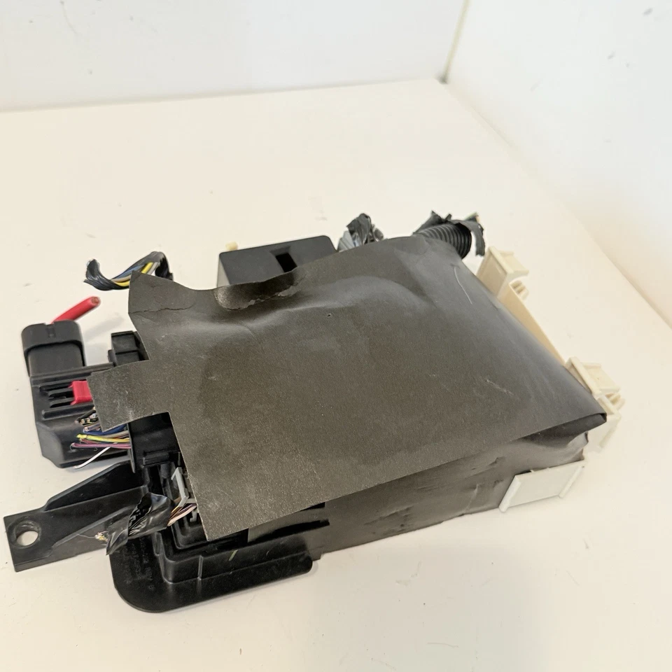 2012 FORD MUSTANG MULTIPLEX FUNCTION NETWORK RELAY FUSE MODULE OEM BR3T15604DB - Image 2 of 4