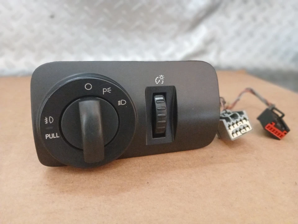 Interruptor/enchufes antiniebla luz principal Ford Mustang/GT 2005-2009 OEM {Negro} Foto 2 de 4