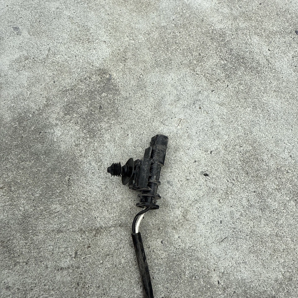 Audi R8 V10 Front Bumper Left Driver Side Marker Light Reflector 2017 - 2023 OEM - Image 4 of 4