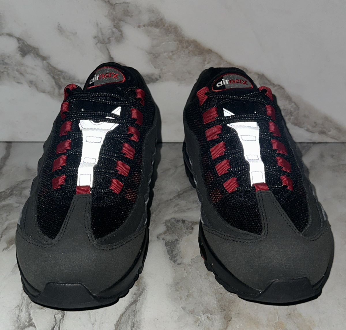 Size 8 - Liverpool F.C. x Nike Air Max 95 OG You'll Never Walk