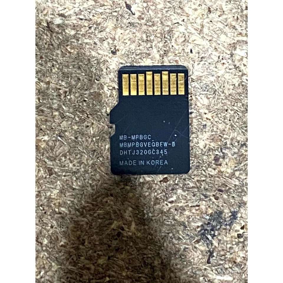 Samsung MB-MPBGC MicroSDHC Flash Memory Card Class 10 (32GB) For Smartphones - Image 2 of 4