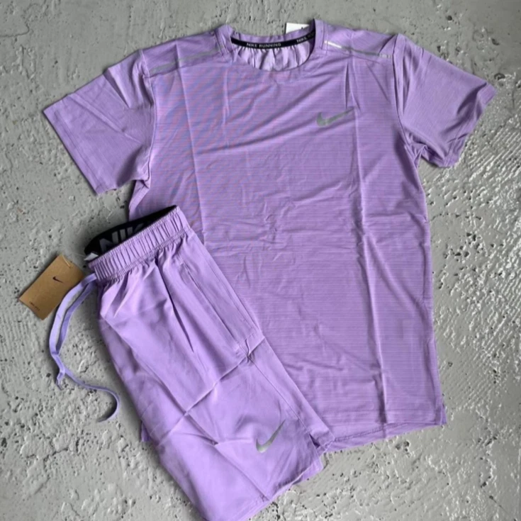Nike Miller Trainings-Set | Größe M | Lila