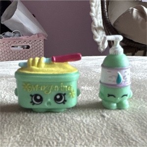 Shopkin La'lotion Season 1 Green Variant and Margarina a tube green variant RARE