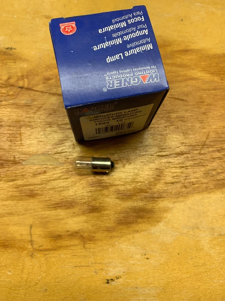 Radio Display Light Bulb Wagner Lighting 1893 - Image 4 of 4