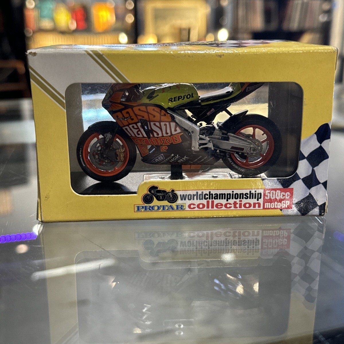 ミニチャンプス・RC211V・玉田誠・MotoGP2003 Yahoo!オークション - 1円スタート 1/12 ミニチャンプス HONDA