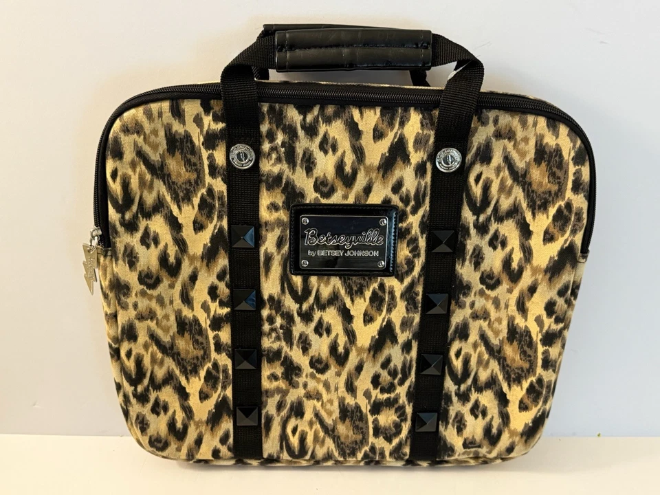 Betsey Johnson - Betseyville - Animal Instinct Laptop Bag / Briefcase - Изображение 2 из 4
