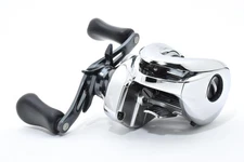 Shimano 19 ANTARES Right Hand Bait Casting Reel Near Mint From Japan #2713