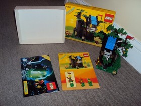 LEGO 6054 LegoLand Castle Forestmen's Hideout Complete Inner Box & 2 Manuals