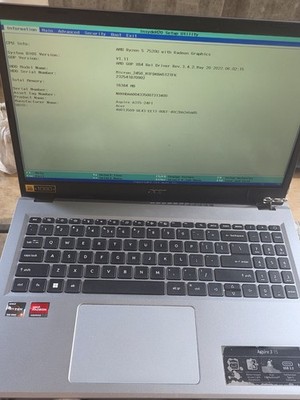 Acer Aspire 3 - 15.6'' Touchscreen Laptop AMD Ryzen 5 7520U  16GB 512gb Hinge