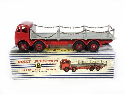 Lot 8615 Dinky Supertoys Nr. 905 Foden Flachlastwagen mit Kettenbespannung, OVP