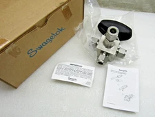 Swagelok SS-45XVS8 K-2917 Stainless 3 Way Ball Valve 1/2" Compression Tube Fitti