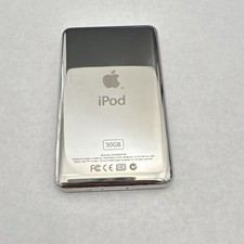 Apple iPod Video 5th Generation 30GB Black, Classic w/ Charger and Leather Case