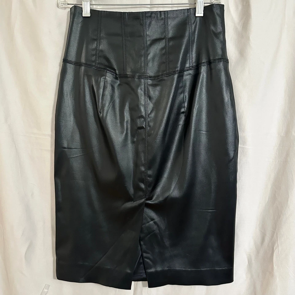 Falda Lápiz Guess by Marciano Negra Imitación Cuero Pequeño Corsé Cintura Y2K Renacimiento Foto 3 de 4