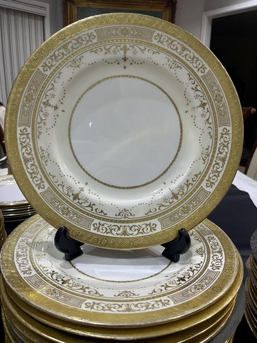 Minton for Tiffany? Neoclassical Gilded Dinner & Luncheon Plates & Soup Bowls - Picture 3 of 9