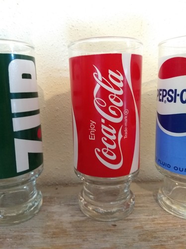 Vintage Set Of 4 Coca-Cola, Pepsi, 7 UP 12oz Pedestal Footed Glasses Beautiful - Picture 10 of 16