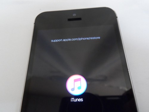 Apple iPhone SE Smartphone 16GB A1662 MLLU2LL/A Space Gray (T-Mobile) *AS IS - Picture 10 of 10