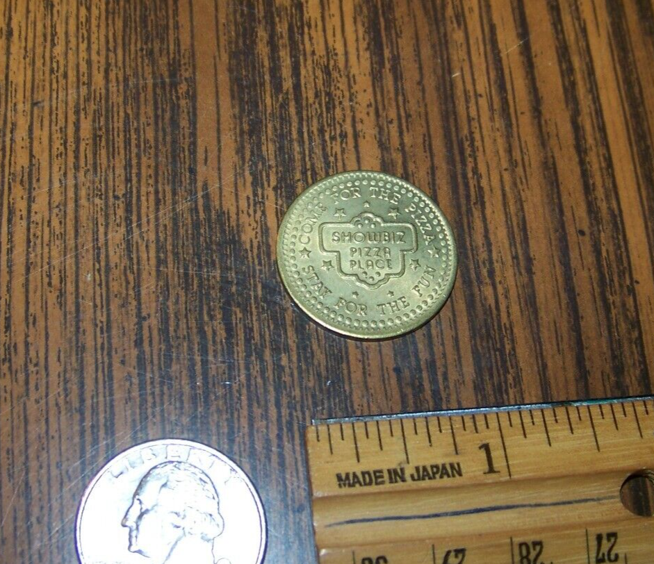 Showbiz Pizza Place (type 1) Vintage Arcade Video Game Token 1980's