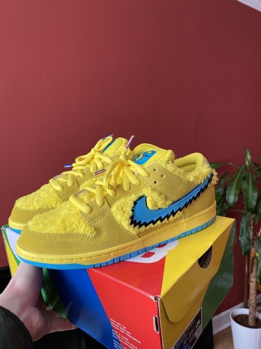 dunk bear yellow