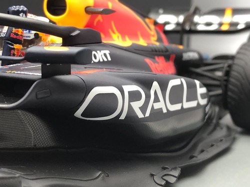 #1 Max Verstappen Red Bull RB19 Winner Monaco GP 2023 Diecast F1 Car 1/18 Spark - Picture 10 of 15