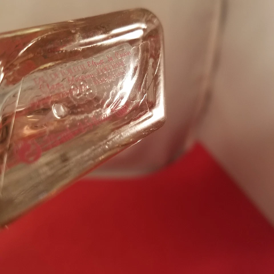 Novo L' OCCITANE Fleurs De Cerisier 2,5 oz Eau De Toilette Spr. + 1 oz Foot Cr. - Imagem 4 de 4