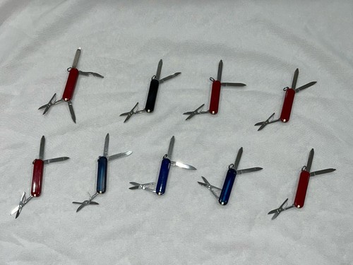 Swiss Army Knife Lot 1 Rambler + 8 Classic (9 Total) - Picture 2 of 23