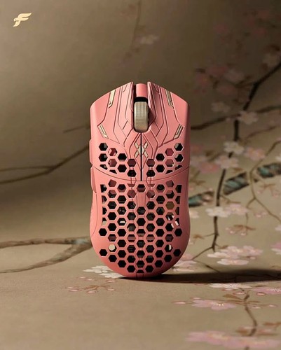 Finalmouse ULX Sakura (Small) Limited Edition BRAND NEW SHIPS TODAY! - Picture 2 of 2