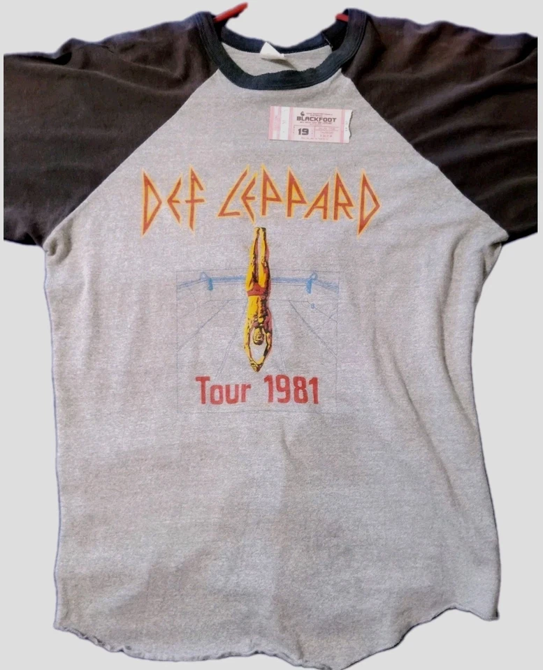 РЕДКАЯ ВИНТАЖНАЯ 1981 Def Leppard High 'n' Dry Tour Tee Одинарный Стежок С Оригинальным Билетом - Изображение 3 из 4