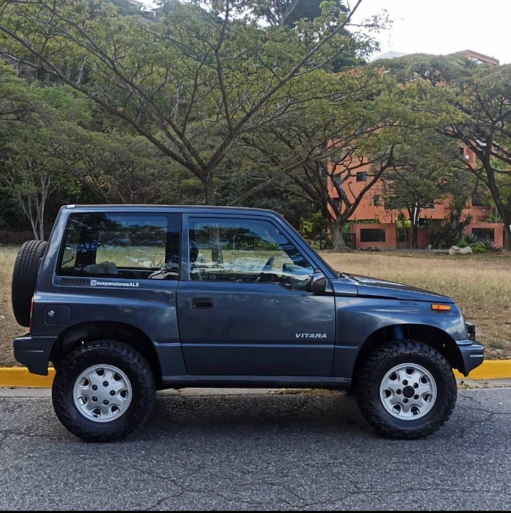 2.5 Inch Lift Kit Suzuki Sidek Escudo Vitara JX Geo Tracker 2&4D