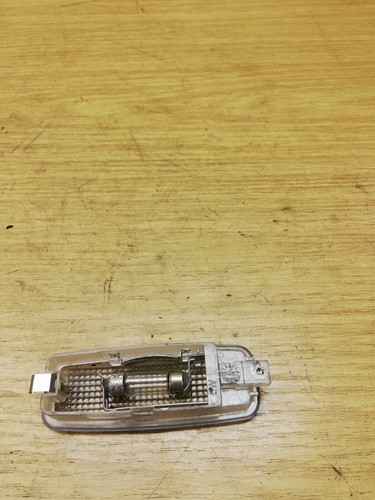 Audi A6 Allroad [99-05] Sonnenblende Sonnenblende Innen Höflichkeit Licht Glas Lampe - Bild 2 von 6