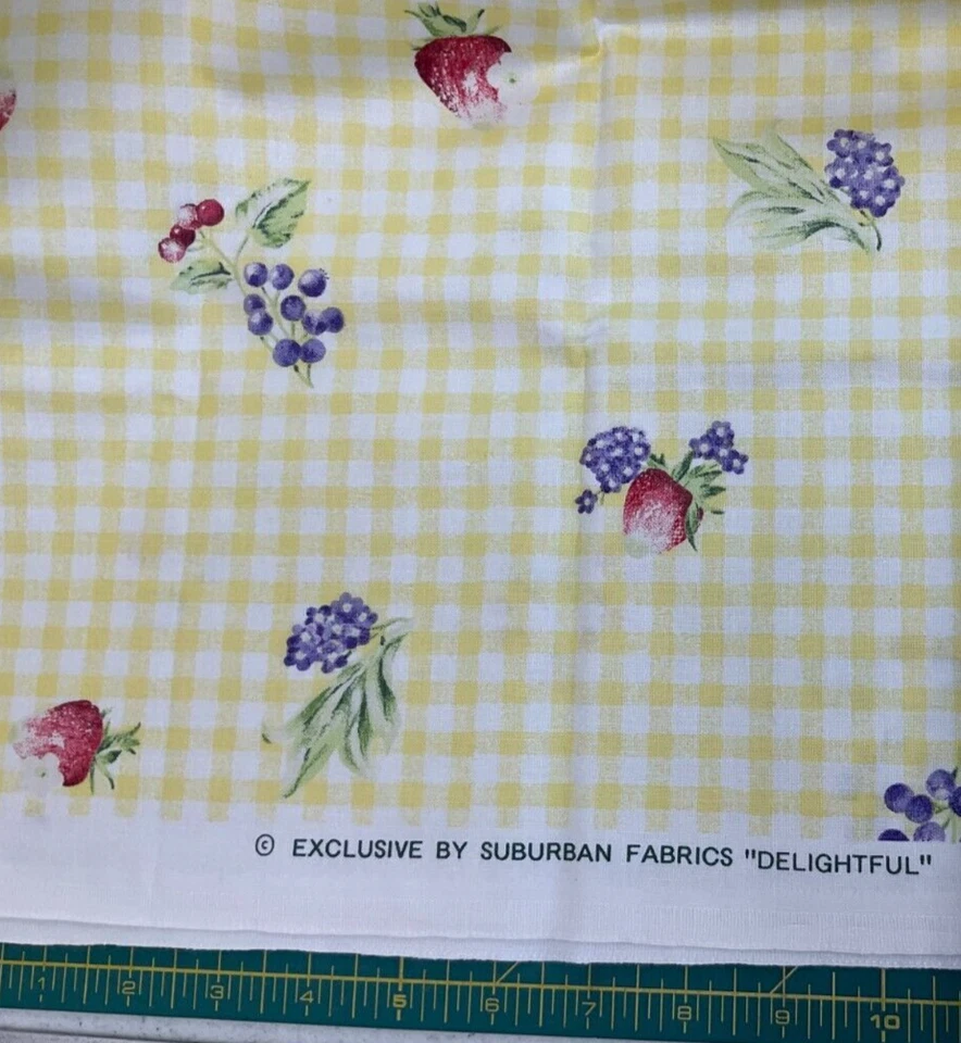 TELAS SUBURBANAS - DELICIOSAS - FRUTA SOBRE GINGHAM AMARILLO, 54" CON-- 3/4 YARDA Foto 2 de 3