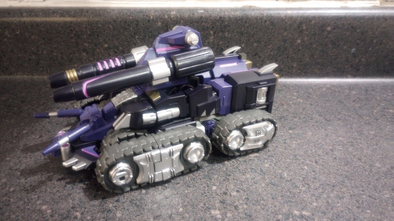 Picture 2 of 5