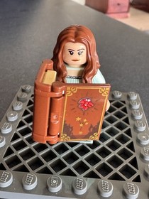 Lego Carina Smyth Minifigure (71042)
