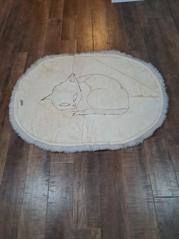 Vntg Handmade Cat Kitty Design Rug Leather Wool 47inx36in Cream Colored Unusual  - Image 3 of 4